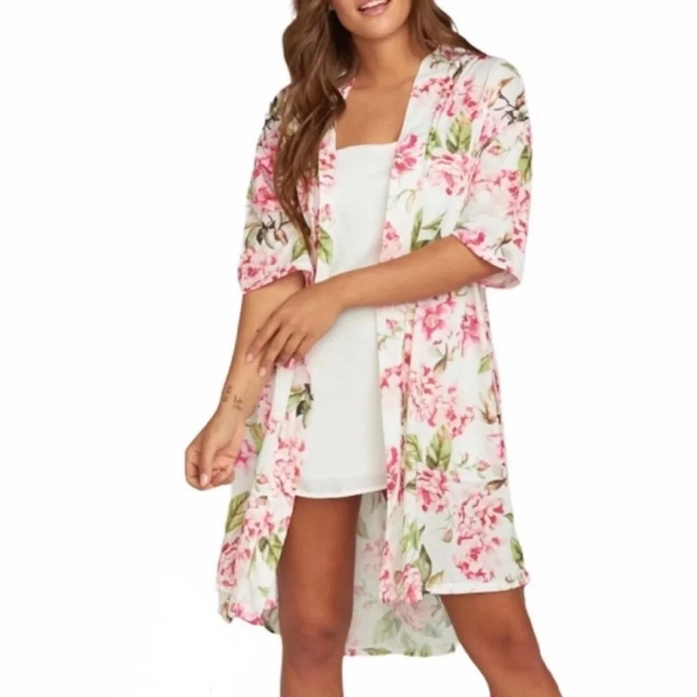Show Me Your Mumu White Pink Roses Kimono
